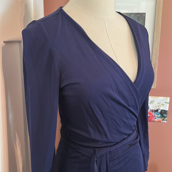Diane Von Furstenberg new Julian two Blue wrap 3/4 cuff sleeve 4 rayon Dress - Picture 3 of 16